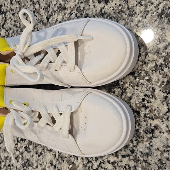 MOLECA WHITE AND YELLOW SNEAKERS. SIZE 9 - Picture 9 of 9